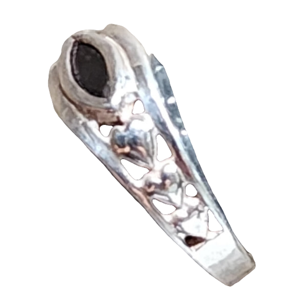 Sterling silver ring with red stone size 6