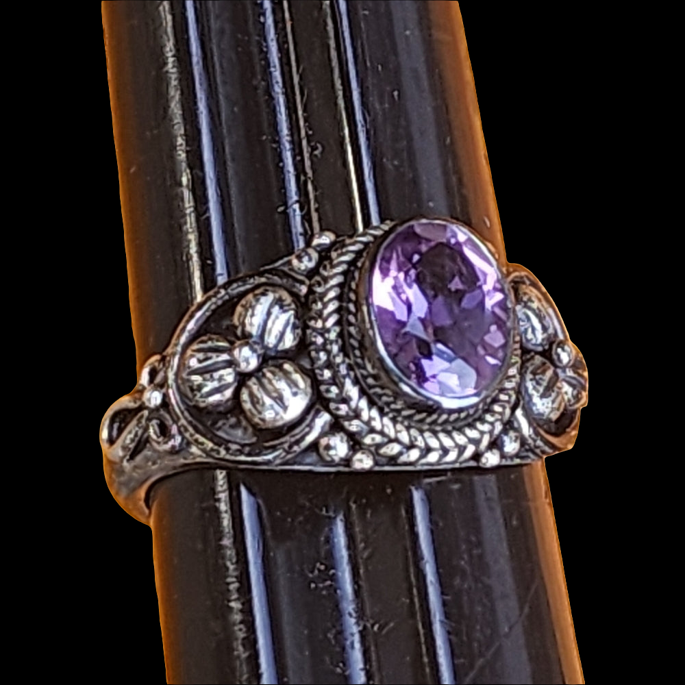 Designer Suart of Bali Sterling silver purple Amethyst flower accents ring sz 7