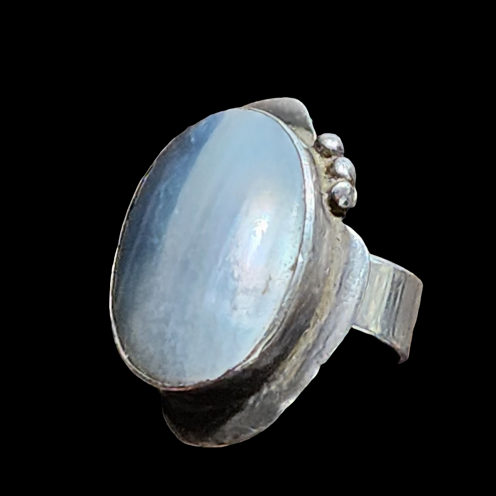 Sterling silver Native American mother of pearl ring size 7.25 Benjamin James