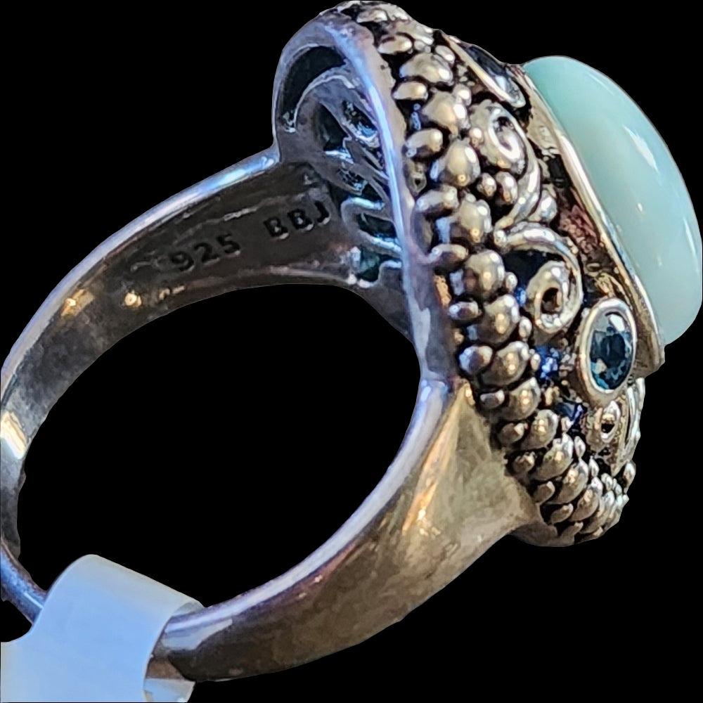 Sterling silver blue stones ring like new ring size 9.5