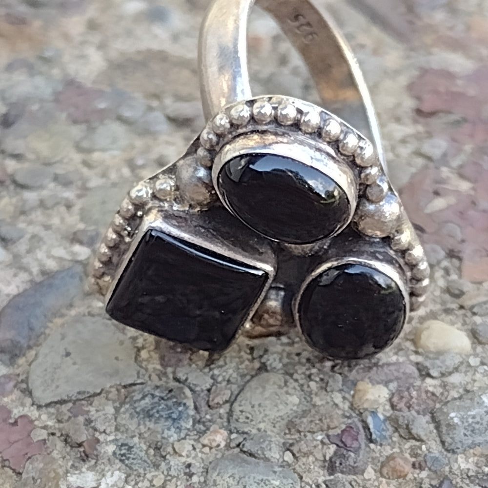 Sterling silver 926 onyx ring size 8