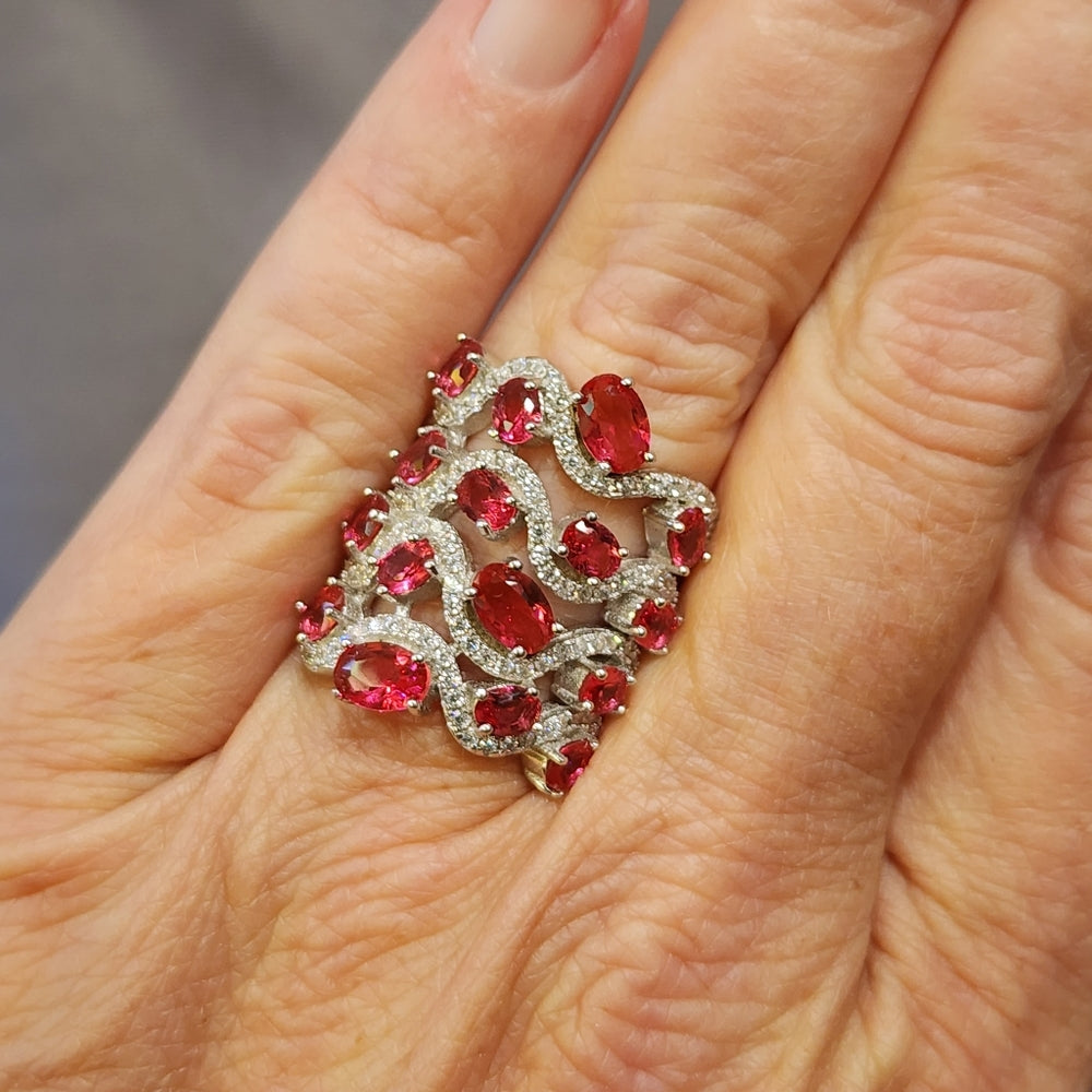Sterling silver ring with pink and white stones size 6.5