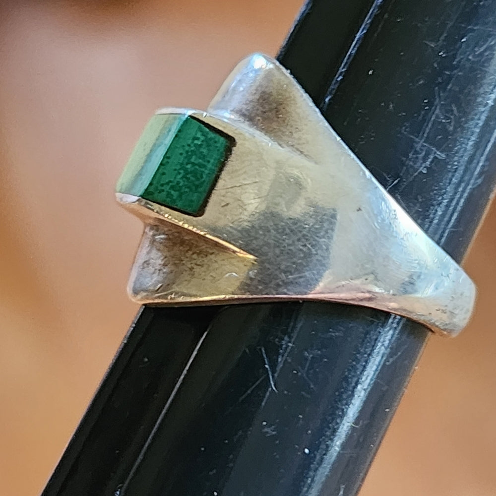 Vintage Mexican sterling silver ring with malachite size 9 unisex
