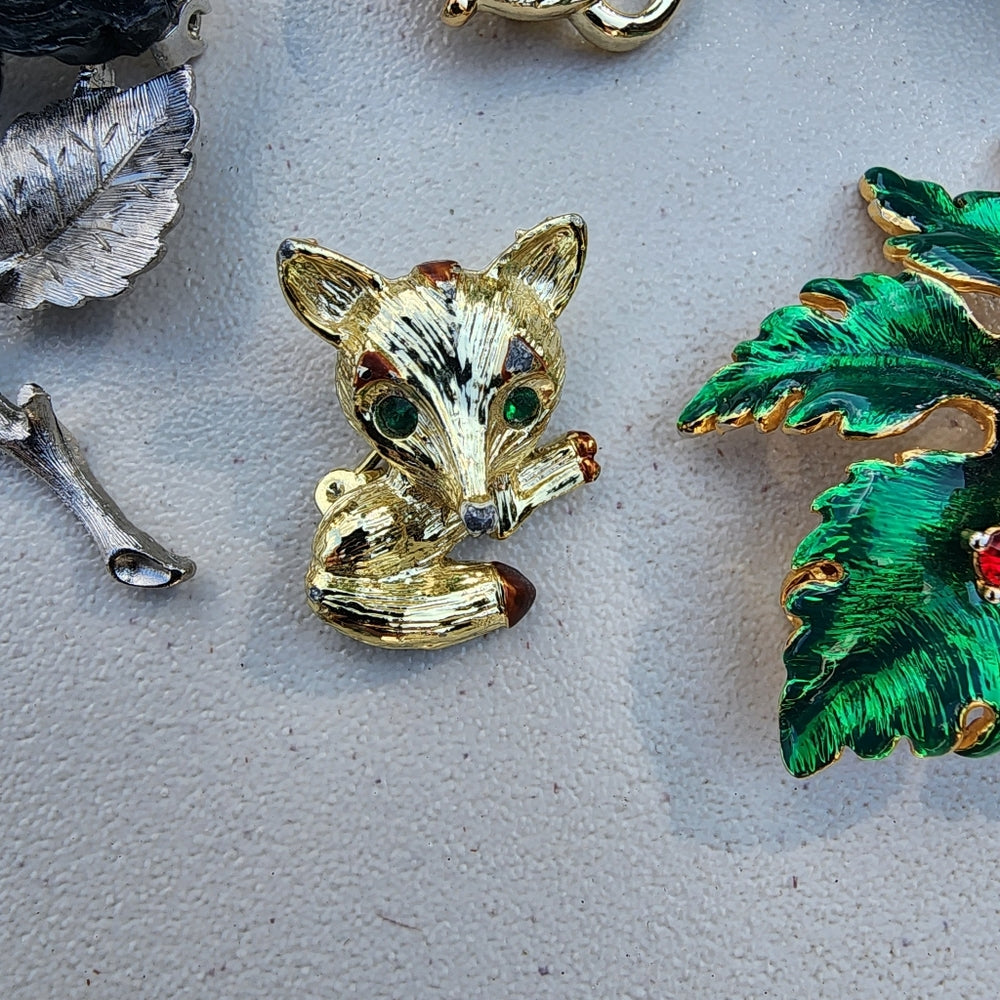 Lot costume jewelry fashion pens designer Gerrys Sarah Coventry brooch pins