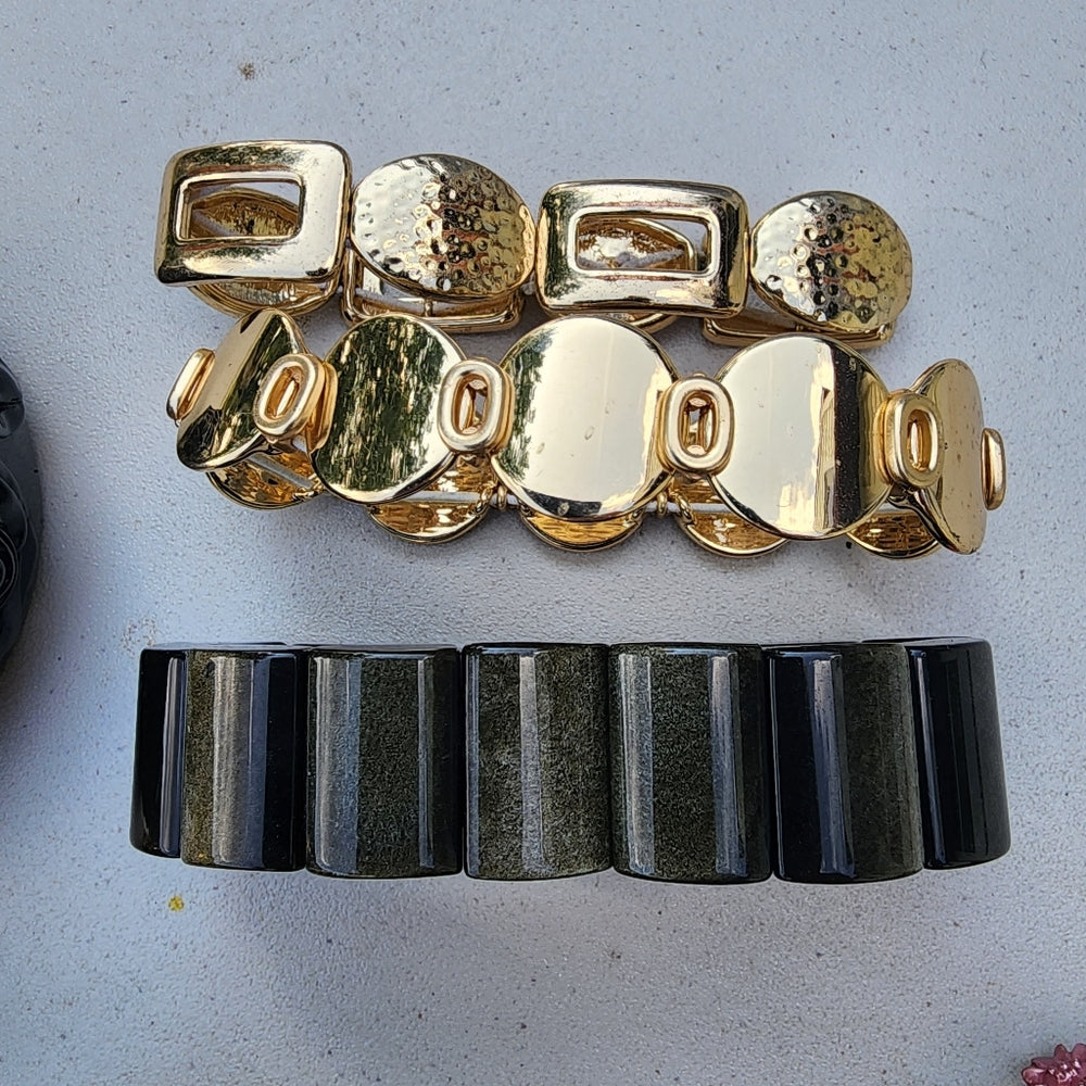 Jewelry lot bracelets Bangle cuff stretch mostly gold tone 10pc