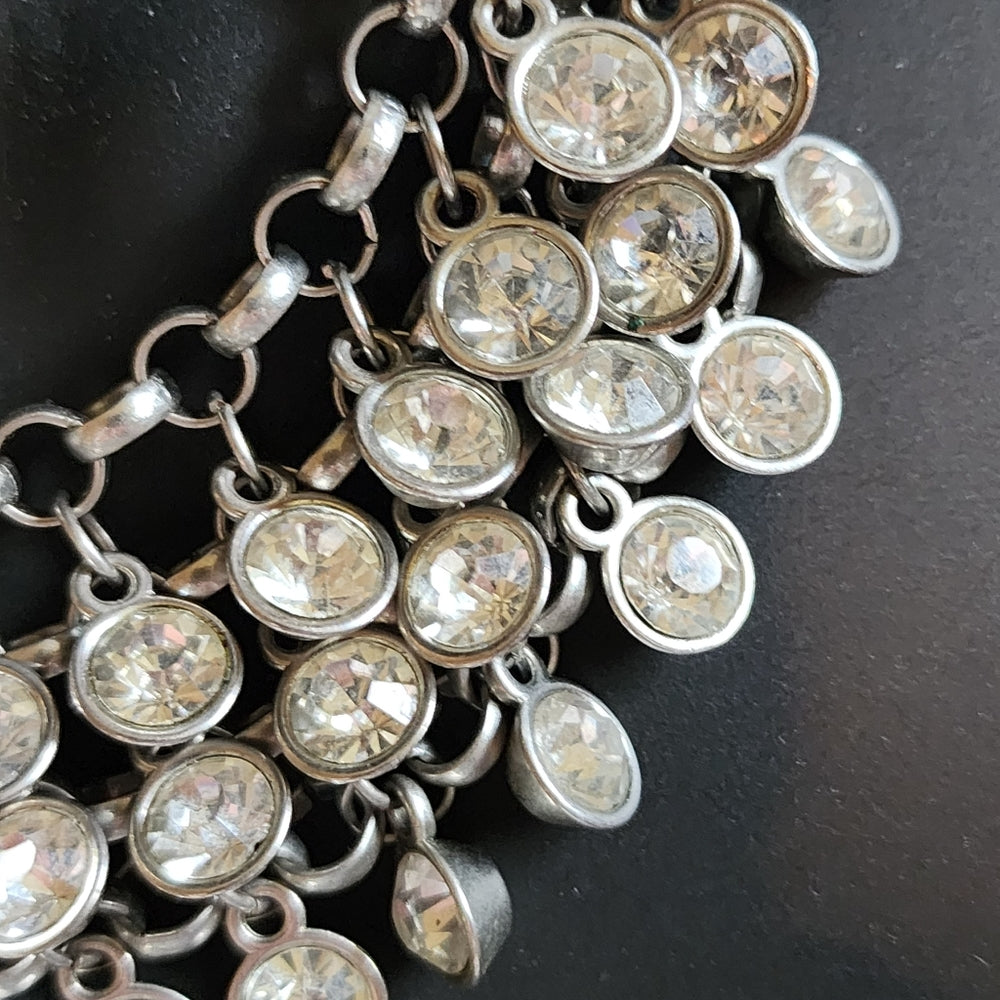 Costume jewelry rhinestone bib necklace