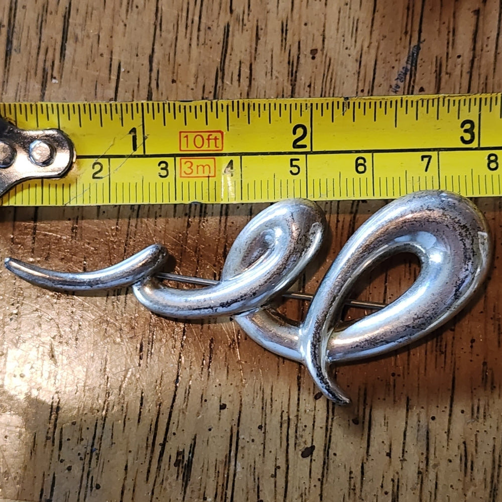 Swirly puffy modernist sterling silver scarf pin brooch