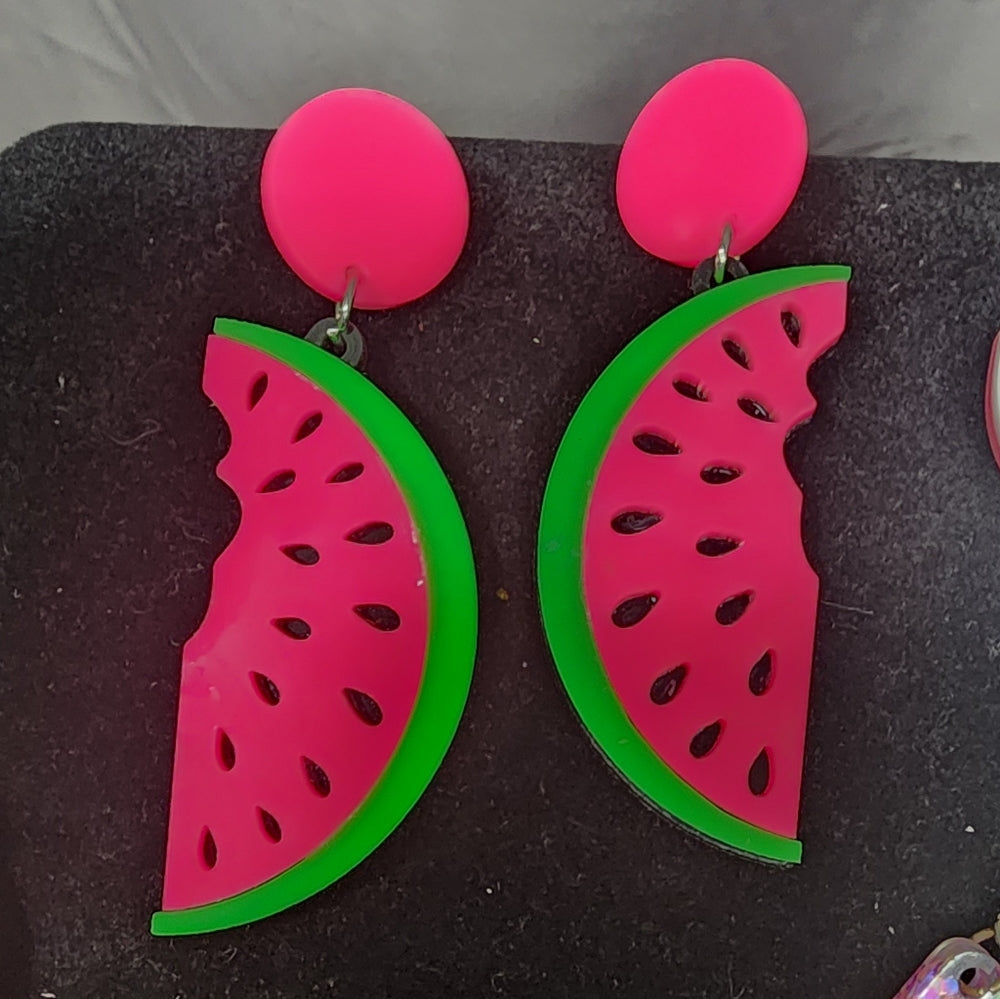 Fun summer jewelry lot of 3 earrings, pink tones, watermelon pigs.Sparkly chunky