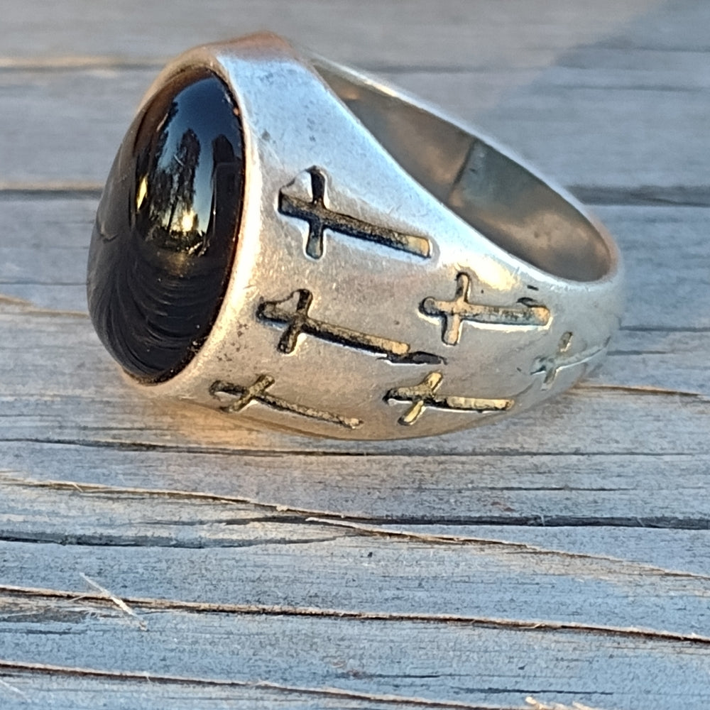 Vintage biker sterling silver ring with Black stone and crosses size 6 fine jewe