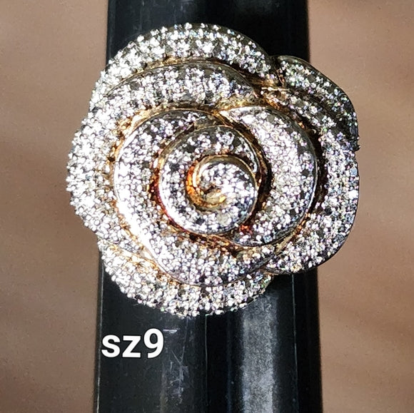 Floral sterling silver gold vermeil and one diamond size 9