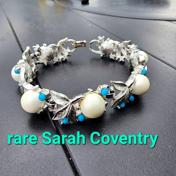 Rare vintage Sarah Coventry Alaskan Summer bracelet costume jewelry
