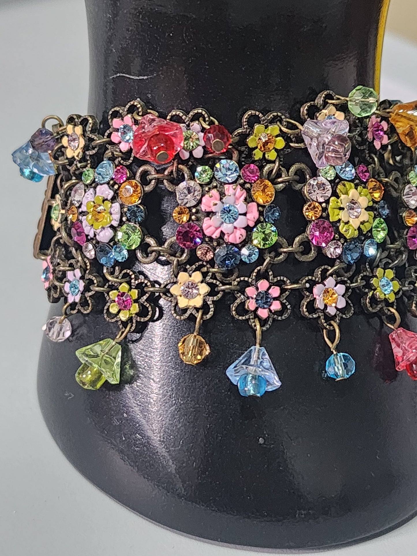 Beautiful floral rhinestone bracelet with dangles