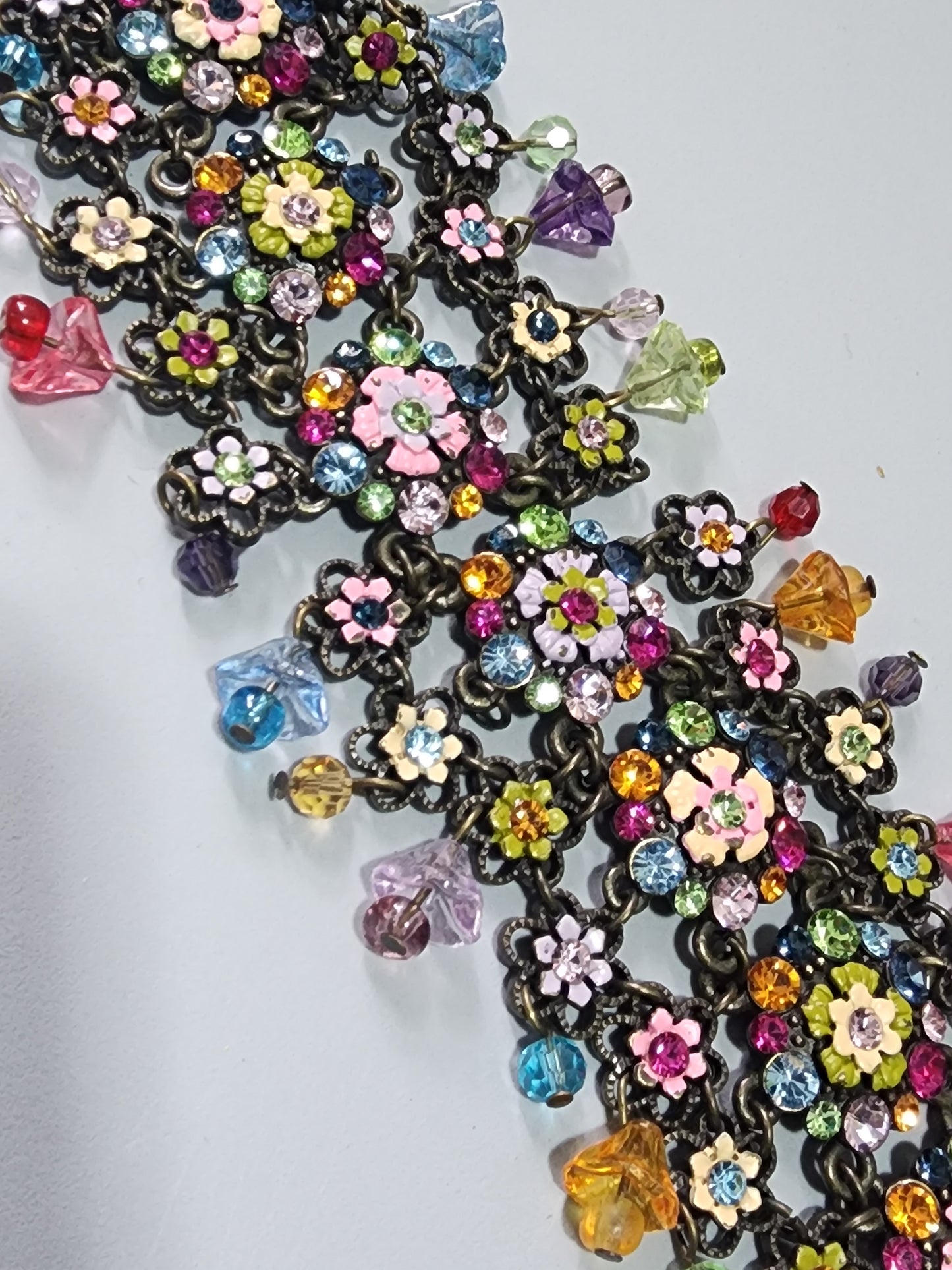 Beautiful floral rhinestone bracelet with dangles