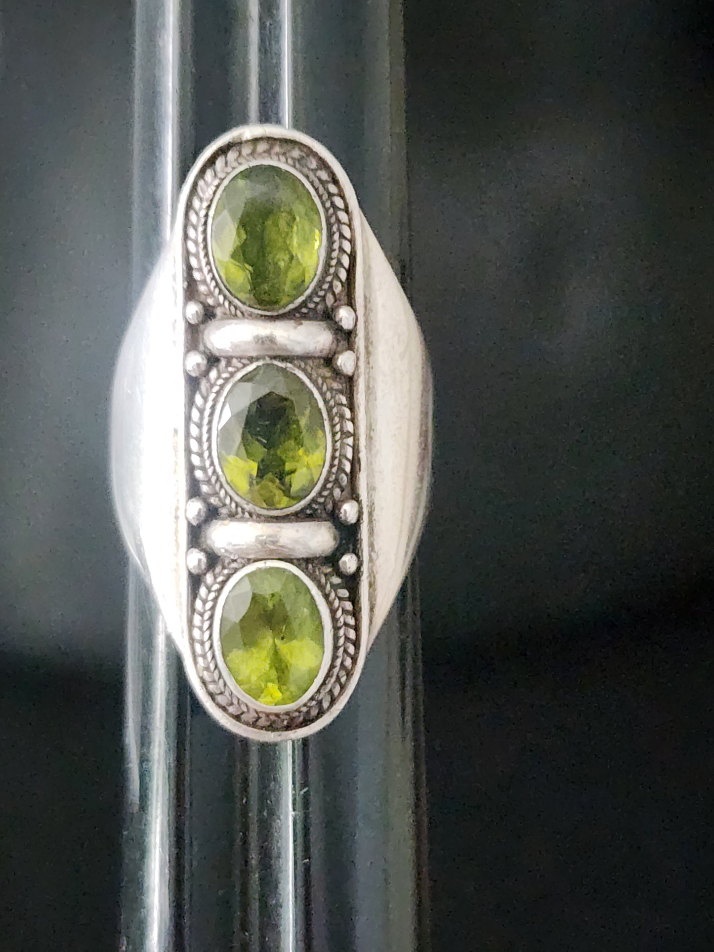 Sterling silver peridot ring size 8