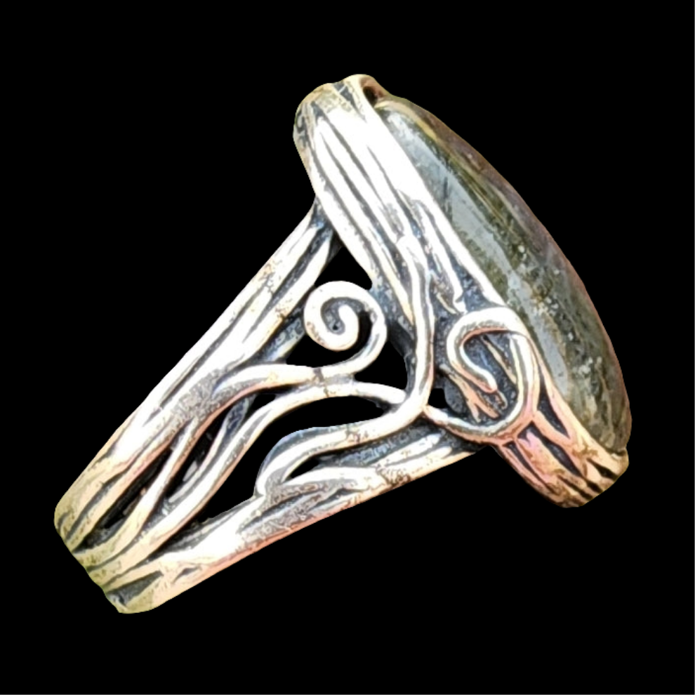 Signed PZ Israel Is sterling silver Labradorite  ring size 9 designer jewelry