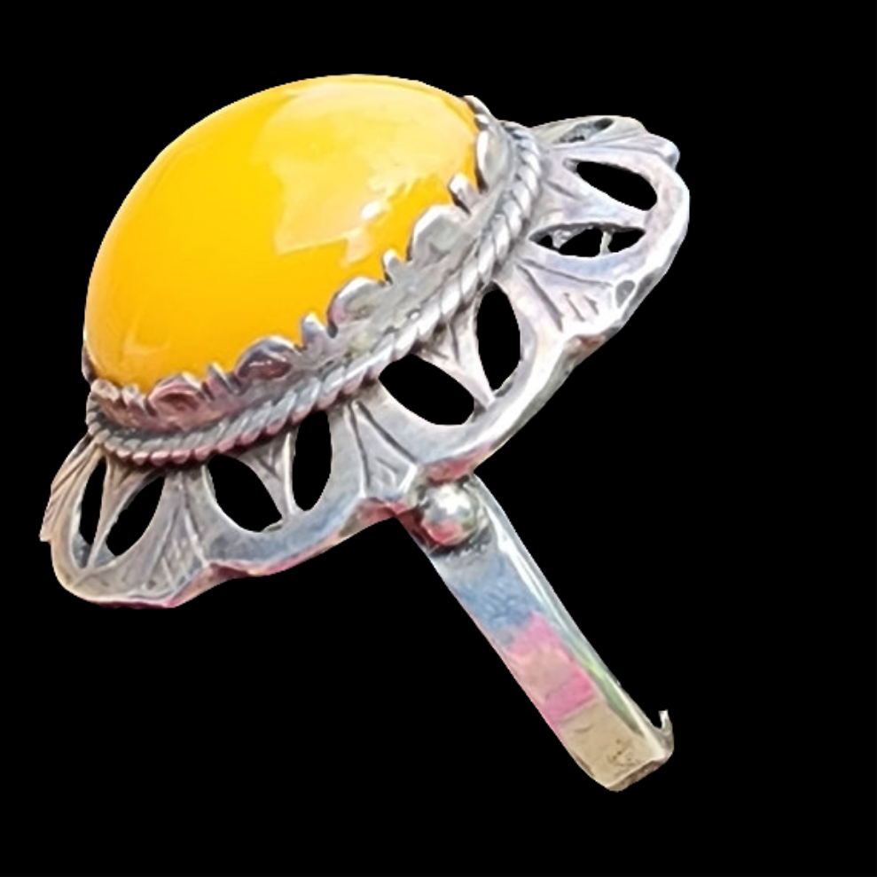 Sterling silver Native American Butterscotch, Amber ring size 7.5 hallmark