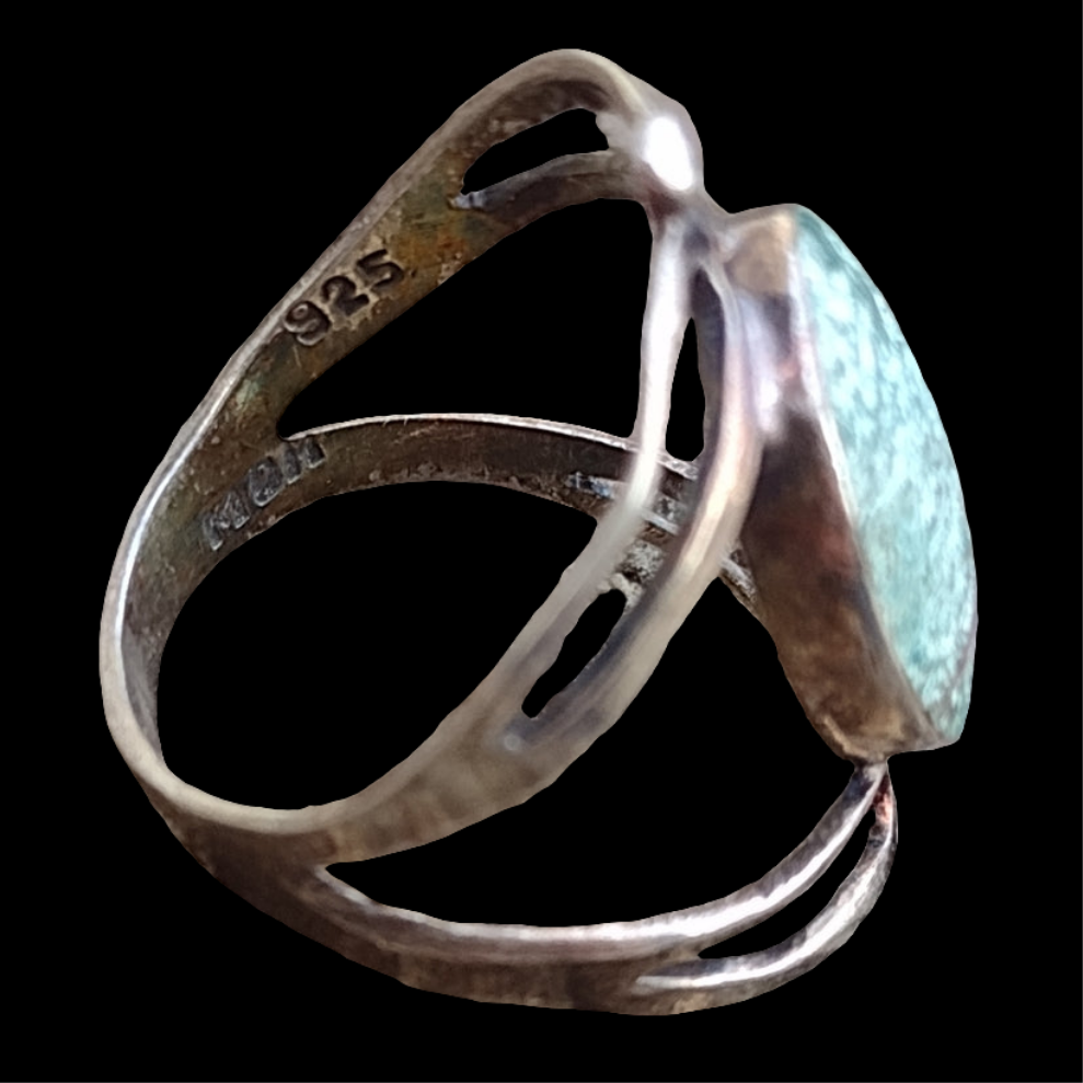 Vintage artist signed Mexican sterling silver ring size 5.75 green stone