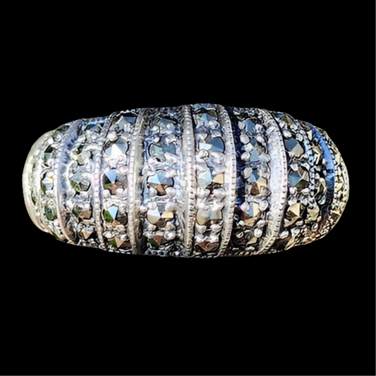 Vintage sterling silver ring with marcasite size 8