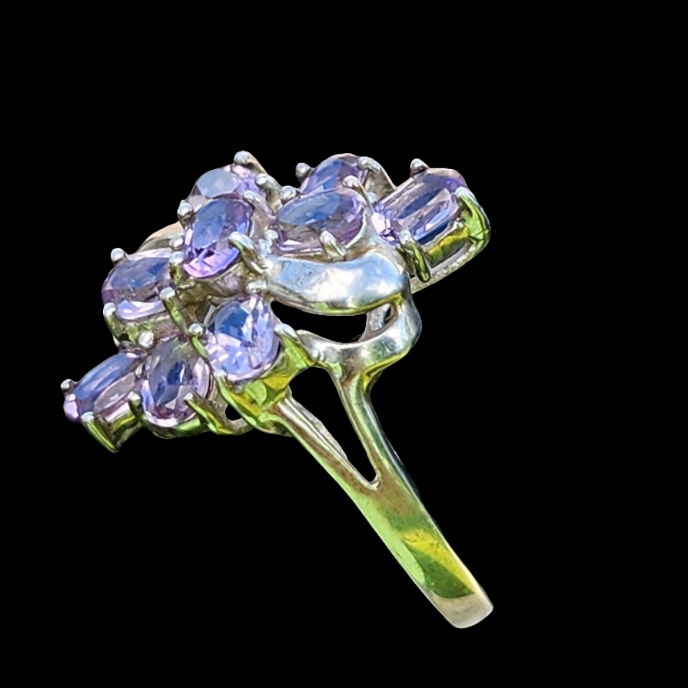 Sterling Silver light purple Amethyst cluster ring size 6.75 fine jewelry