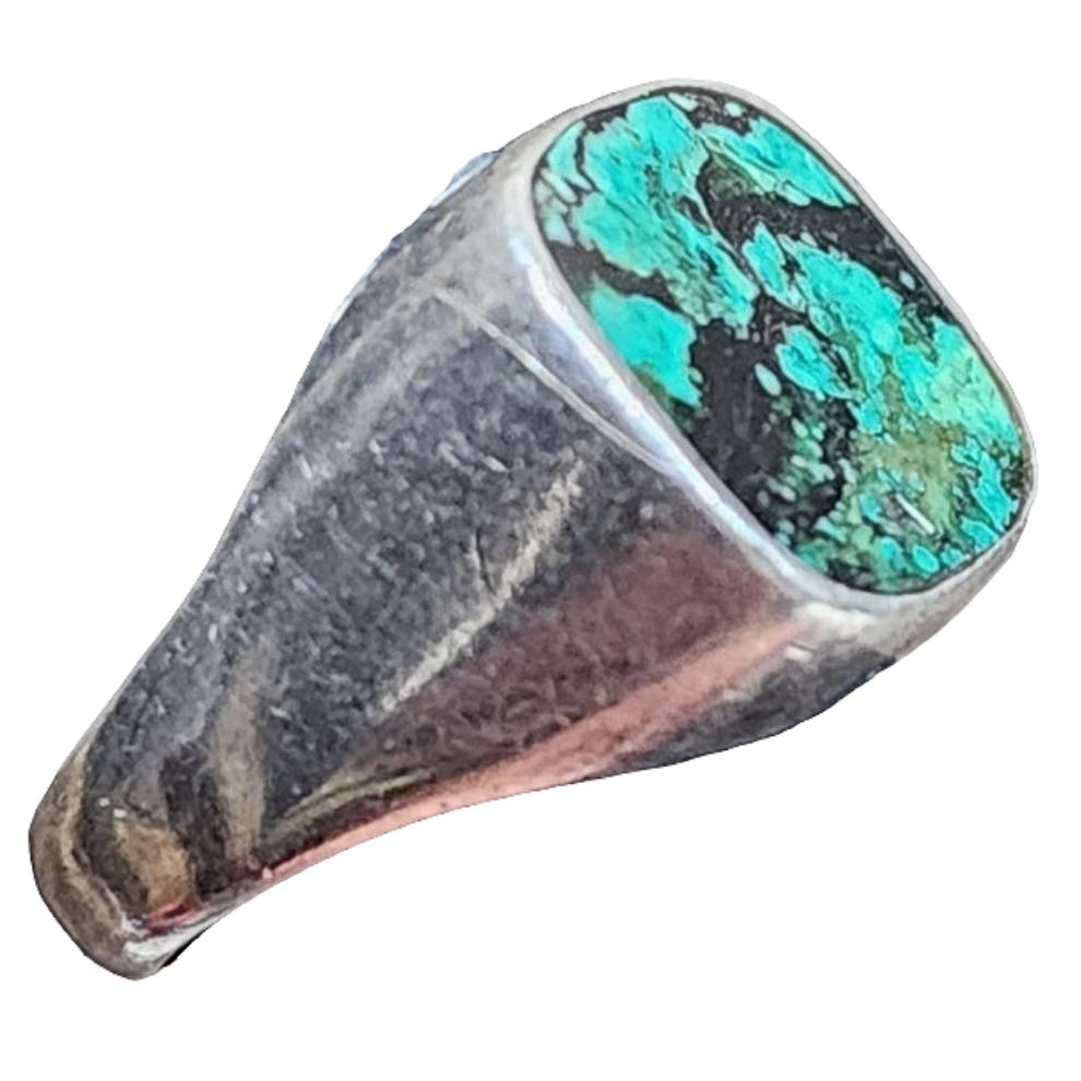 Vintage sterling silver ring made in Israel size 6.5 beautiful green stone