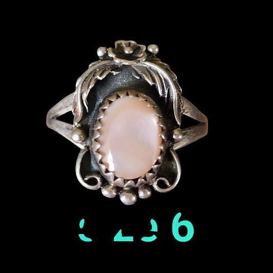 Vintage Native American sterling silver ring pink mother Pearl size 6
