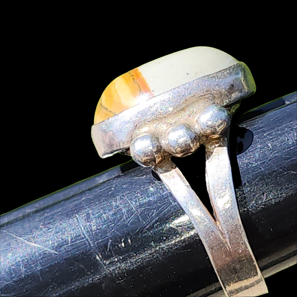 Vintage Sterling silver Native American ring size 6.5 agate?