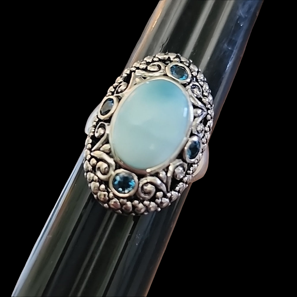 Sterling silver blue stones ring like new ring size 9.5