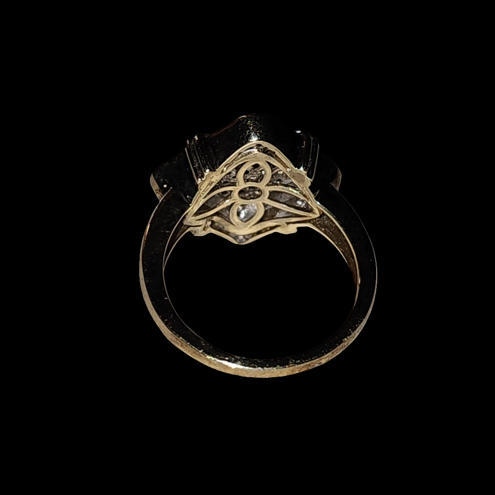 Sterling silver ring with white and yellow diamonds size 6.5