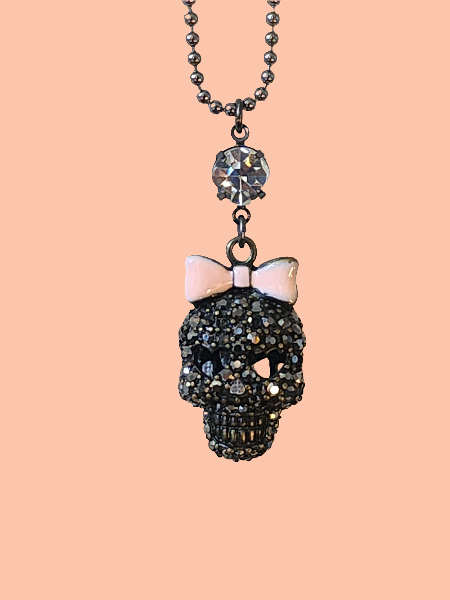 Betsey Johnson rhinestone necklace pendant skull