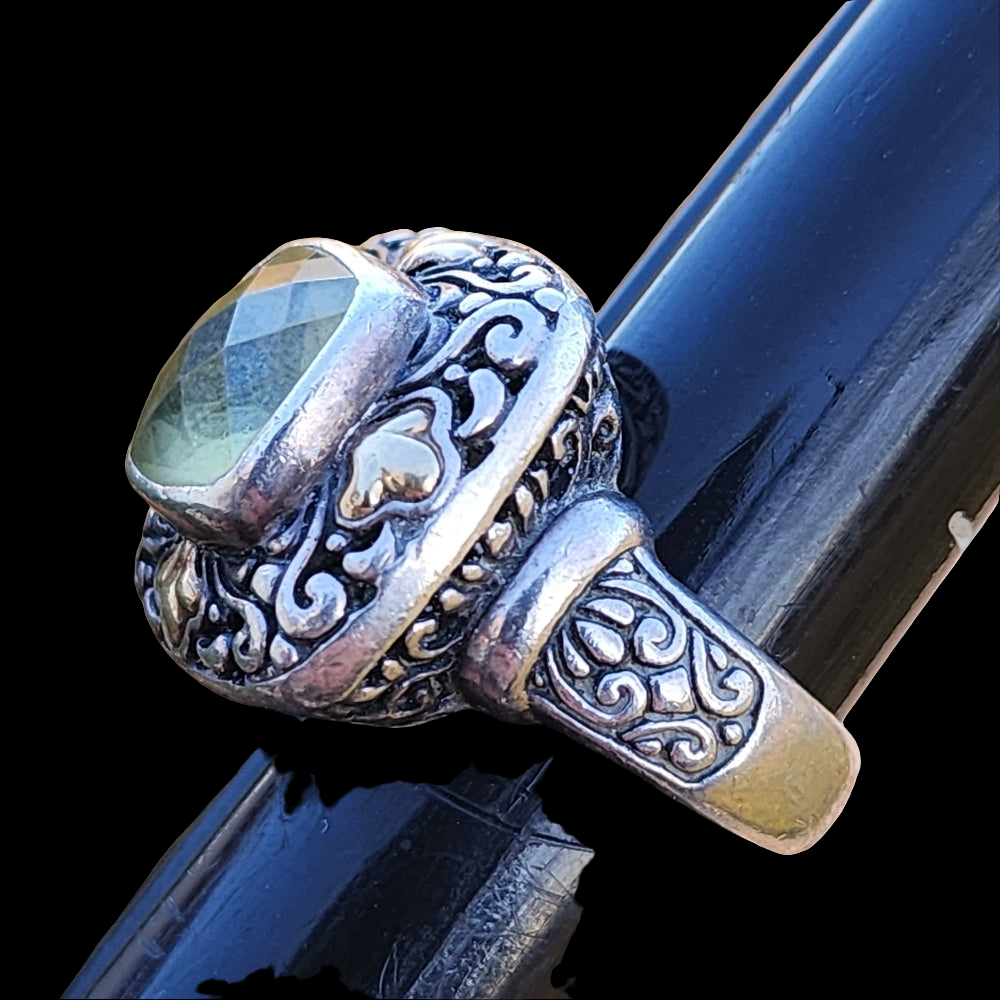 Samuel Benham sterling silver ring w 18k gold accents green Peridot size 6.75