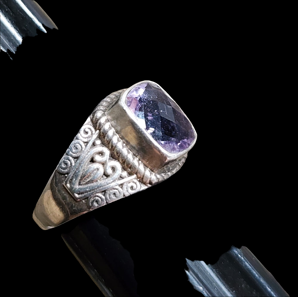Sterling silver amethyst purple stone ring size 8 jewelry