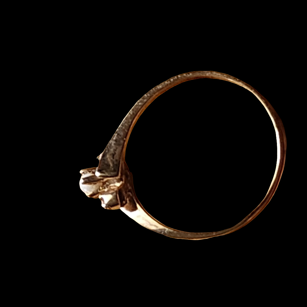 You're getting a pearl and diamond ring size 6.5 10K Plumb gold
