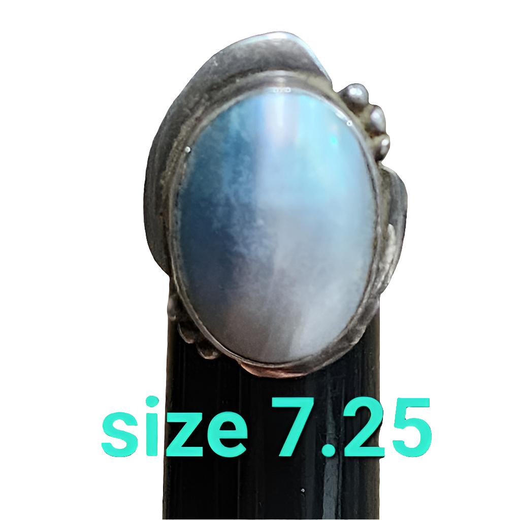 Sterling silver Native American mother of pearl ring size 7.25 Benjamin James