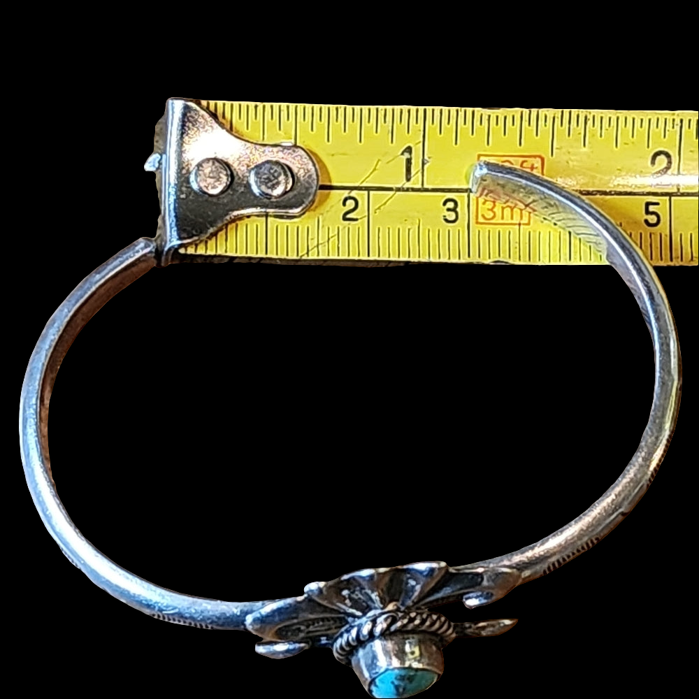 Vintage sterling silver Native American turquoise cuff bracelet
