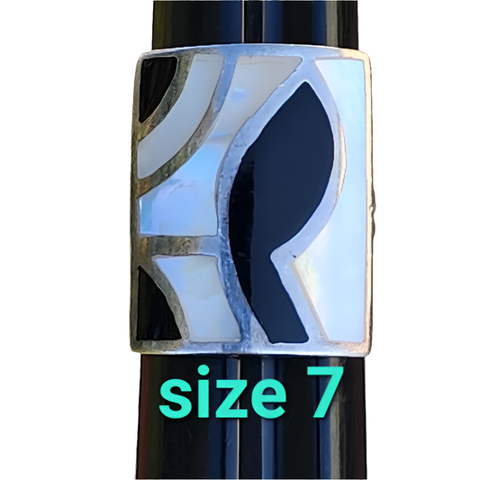 Sterling silver mother of pearl enamel inlay ring size 7 by Charles Winston