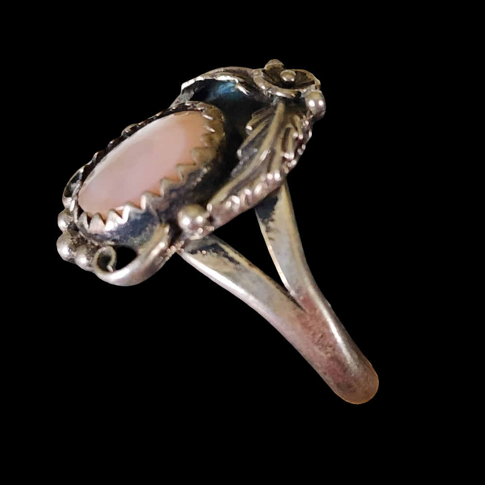 Vintage Native American sterling silver ring pink mother Pearl size 6