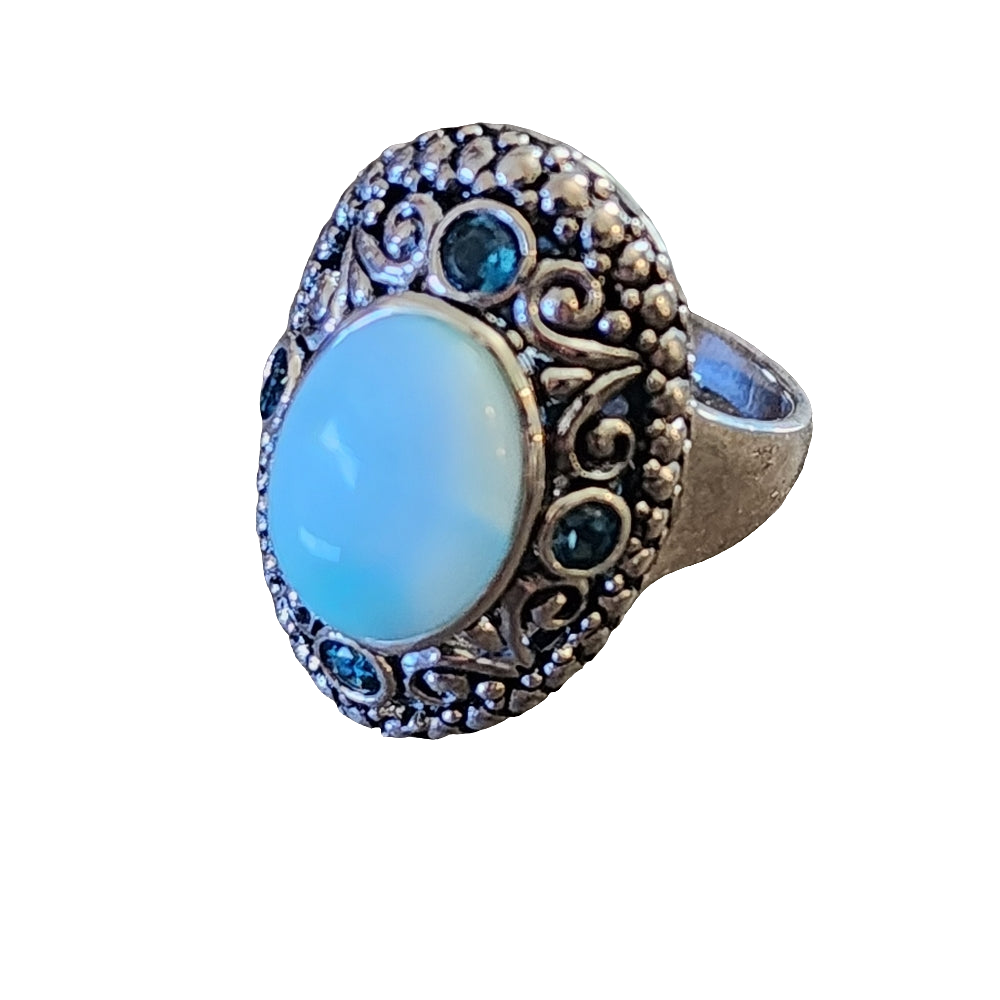 Sterling silver blue stones ring like new ring size 9.5