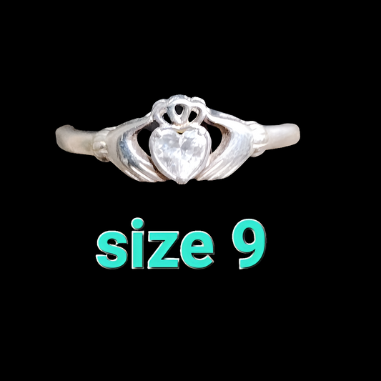 Sterling silver Celtic Claddagh Avon ring size 9  heart Centerstone wedding
