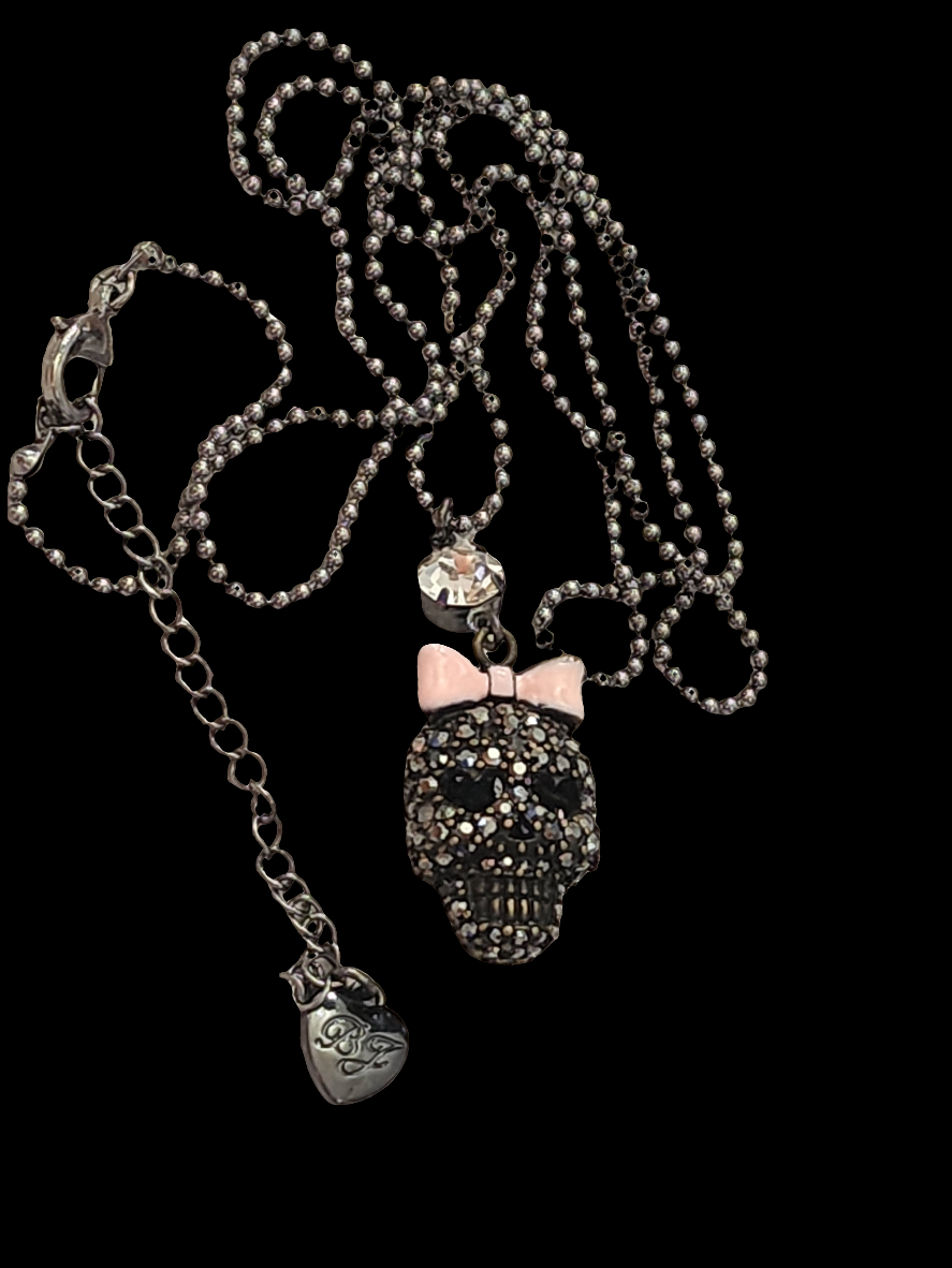 Betsey Johnson rhinestone necklace pendant skull