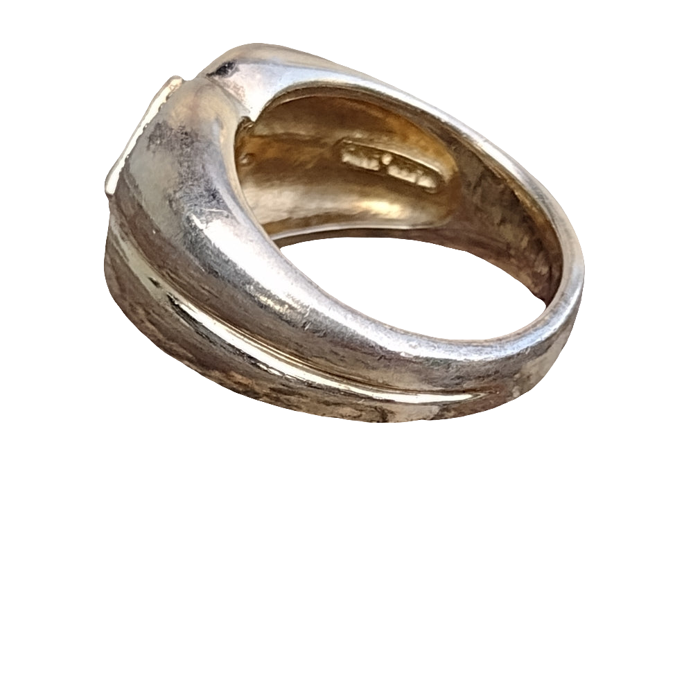 Vintage sterling silver ring with gold vermili size 7.25 green stone