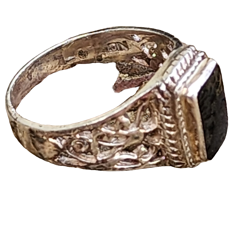 Sterling silver ring with Onyx size 8