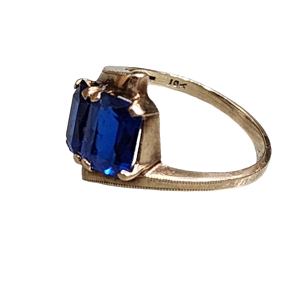 10k yellow gold ring with navy blue stones size 7 10K jewelry