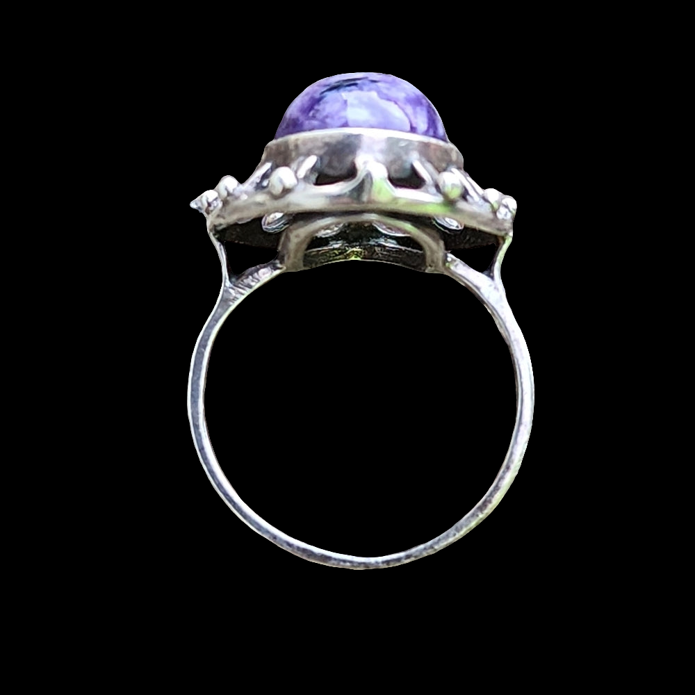 Sterling silver ring with nice Mojave purple type Stone size 6