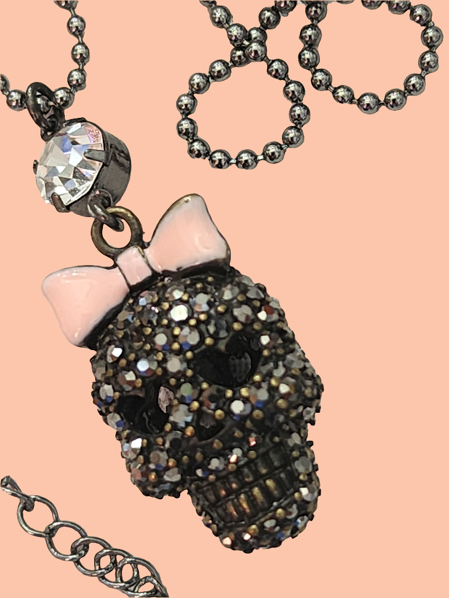 Betsey Johnson rhinestone necklace pendant skull