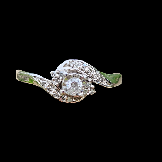 10K white gold diamond wedding engagement ring size 6.5