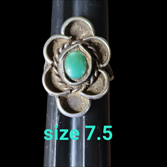Vintage Native American sterling silver ring size 7.5 green stone fine jewelry