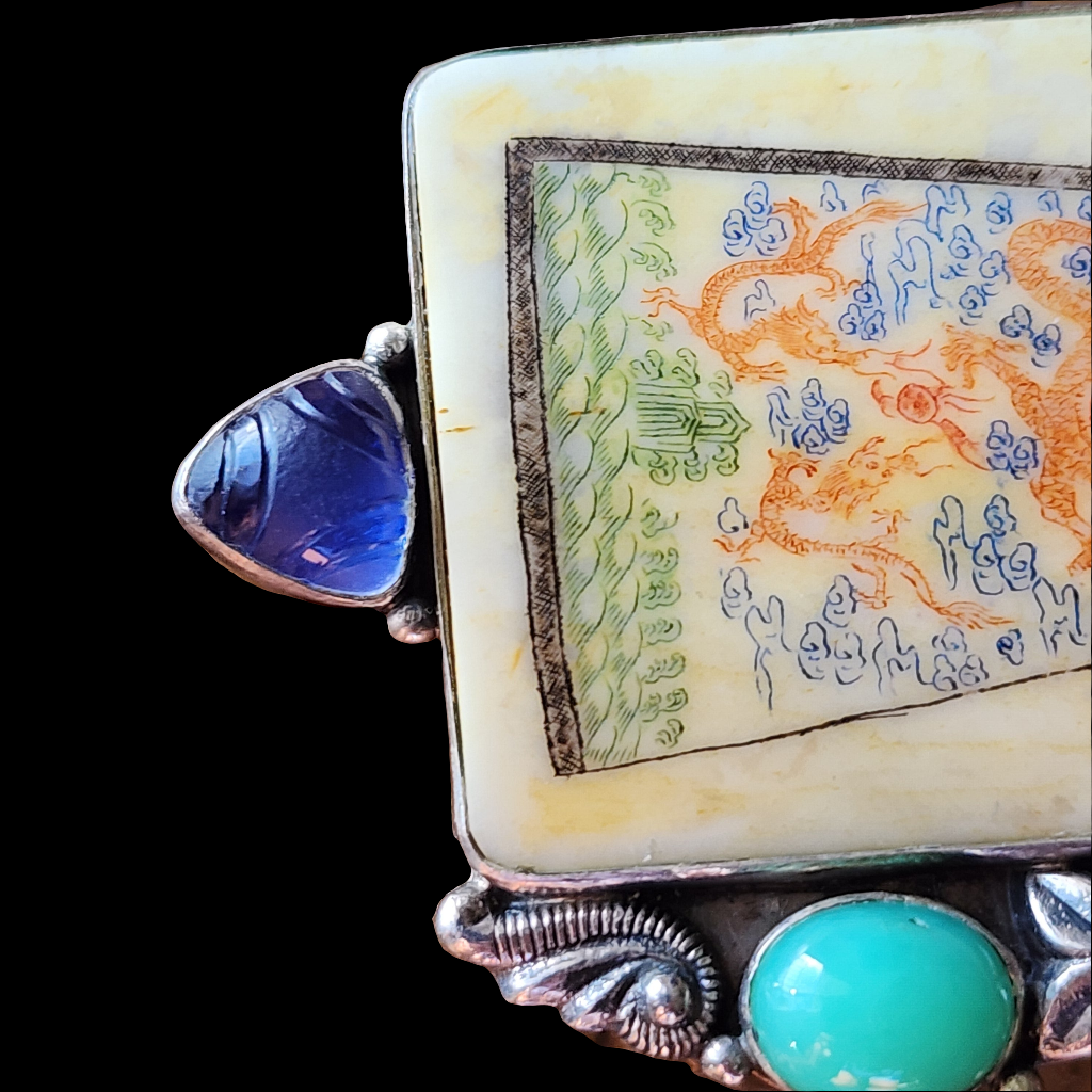 Designer AKR sterling silver brooch / pendant dragon shirt with gem stones