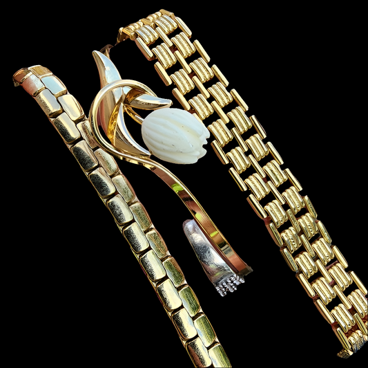 Bundle lot Vintage Avon 3 Bracelets gold tone fashion costume jewelry