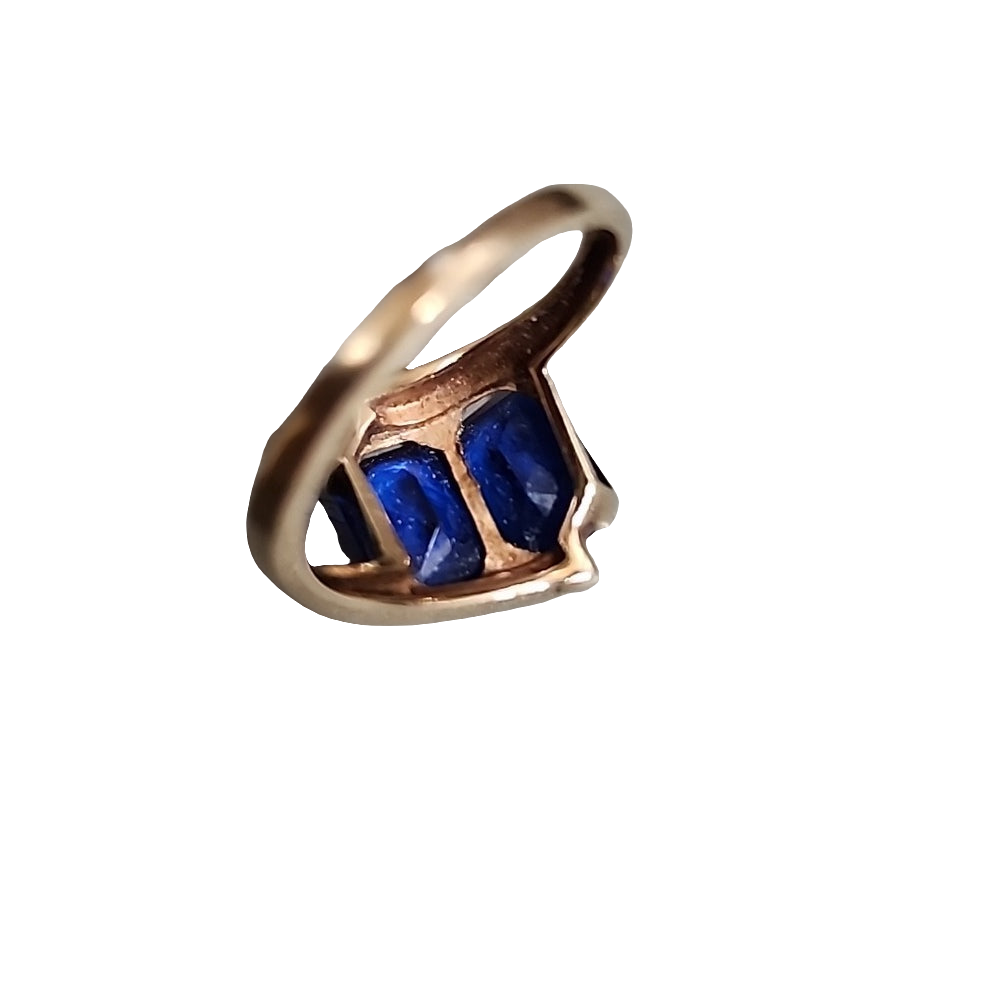 10k yellow gold ring with navy blue stones size 7 10K jewelry