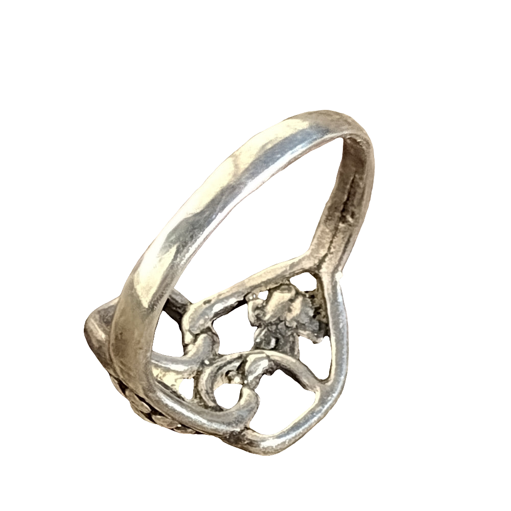 Vintage sterling silver ring with flowers size 7.25